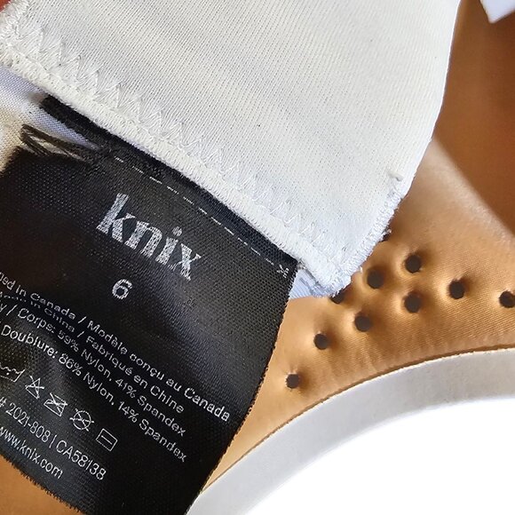 Knix Catalyst Sports Bra, Adjustable, Wireless, White, 6, 32DD, DDD, 34DD - Picture 6 of 7